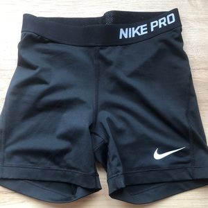 NIKE PRO DRI FIT SPANDEX/COMPRESSION SHORTS
